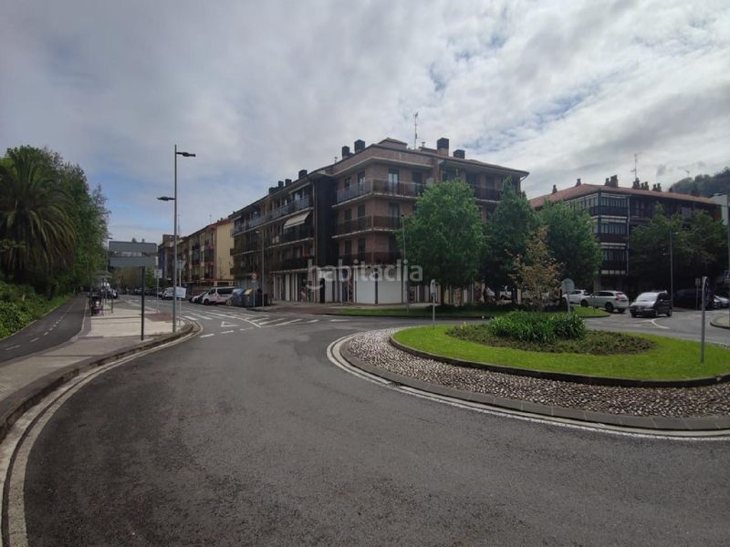 Foto 4f4b4bce-3f08-48bf-88d8-747f7f968edb. Aparcament cotxe a Astigarraga