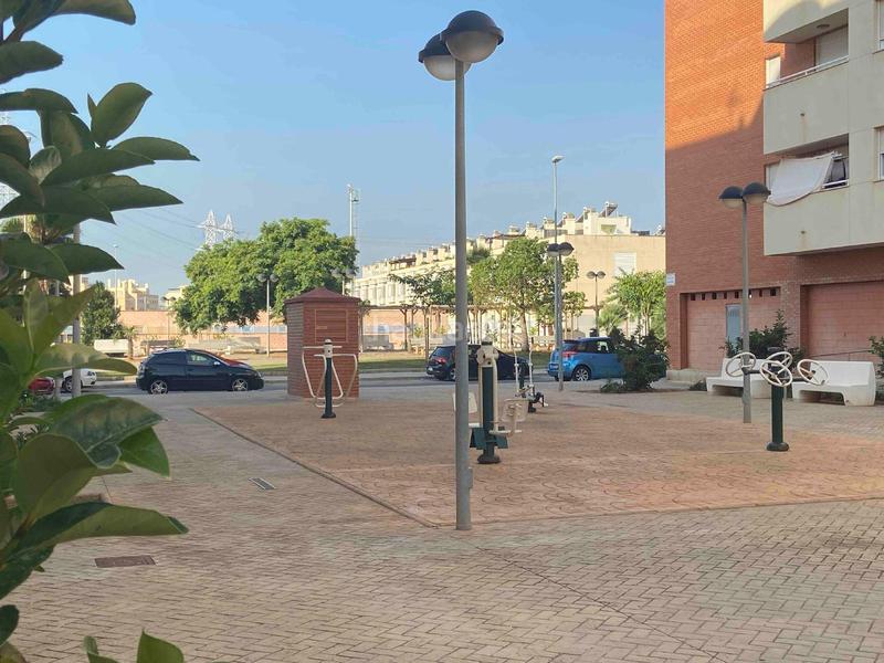 Foto 7316d1e8-d541-4c3b-824e-38774dd1719d. Locale commerciale in Ensanche - Parque Santa Rosa Castellón de la Plana