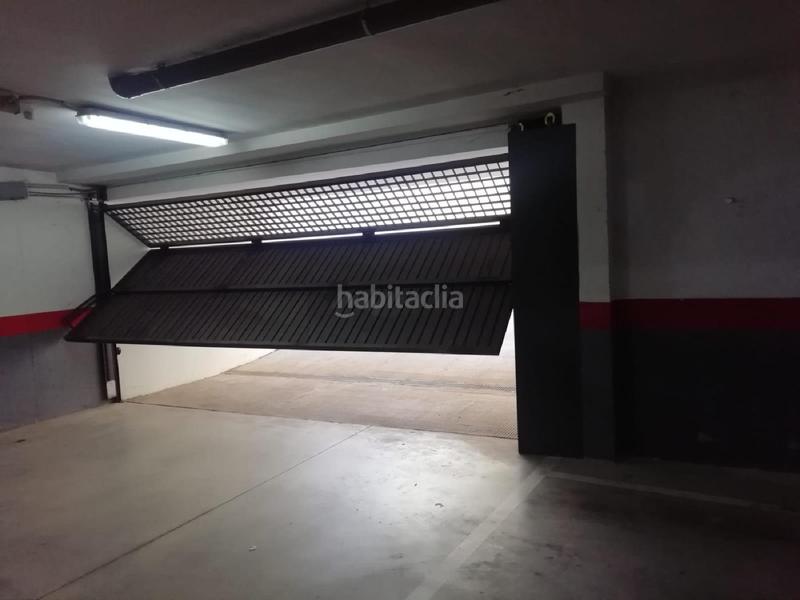 Foto ab630d8b-eaec-40bb-9f56-1ee02d6b36a2. Parking voiture dans Madridejos