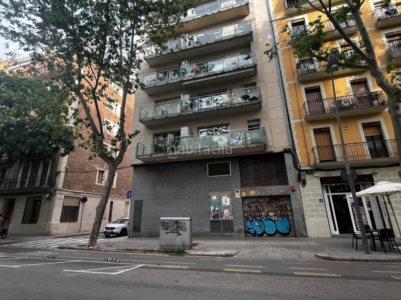 Foto 725a0032-1964-4487-8f45-5e3211a052f0. Aparcament cotxe a Poblenou Barcelona