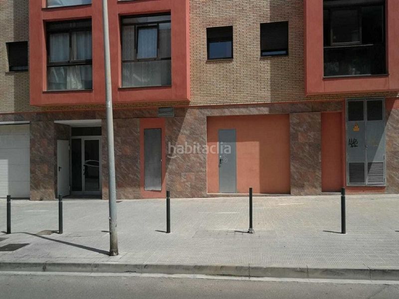 Foto 0041a12d-1691-4272-9ff9-69868fe66868. Local comercial a Llevant Igualada