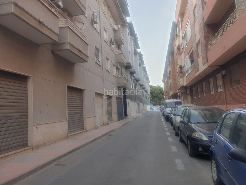 Foto 3e3d7813-bf11-4dff-82ae-6ff2b156452d. Aparcament cotxe a Sax