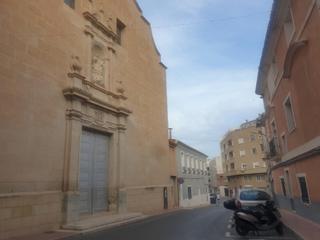 Aparcament cotxe a Sax. Comendador alcañiz 6 y pz mayor 1