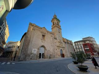 Aparcament cotxe a Algemesí. Bernat guinovart