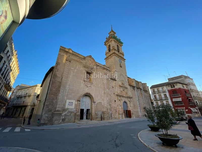 Foto 17cf73b9-3a05-4fdb-8de6-09a3e78da205. Aparcament cotxe a Algemesí