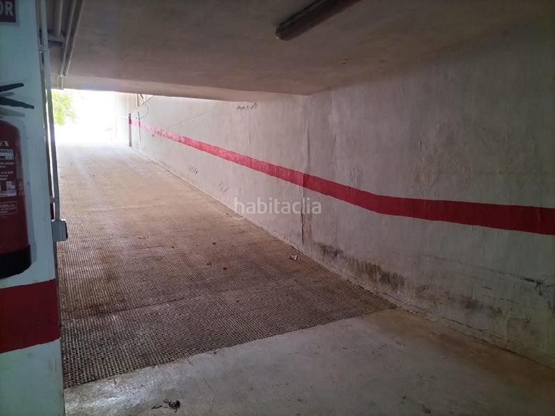 Foto 3cbee9b7-9a5c-4d6e-89eb-fa59c5527b7c. Aparcament cotxe a Algemesí