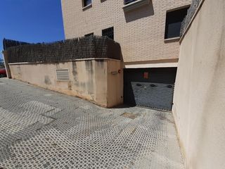 Parking voiture à Roda de Barà. Torredembarra