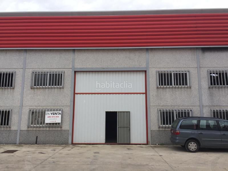 Foto f08fe9dd-0de9-4ba5-812f-6feb68eaf6ec. Capannone industriale in Mancha Real