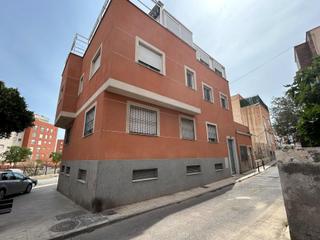 Pis a Los Molinos - Villa Blanca. Cl octavio aguilar 70 1 almeria almeria
