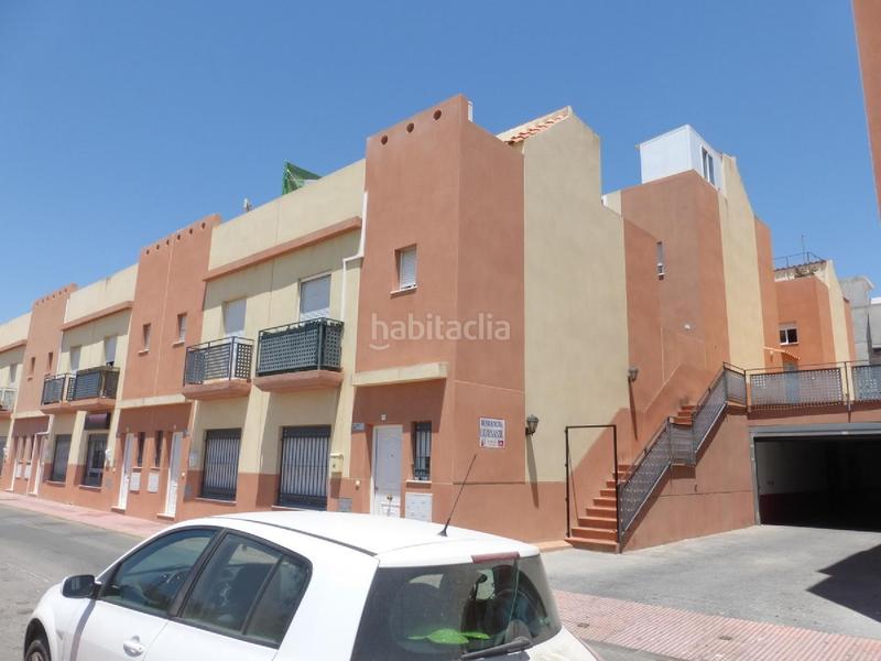 Foto 9f23bf02-4c9a-4094-a537-86d6b6e9d5bd. Parking coche carlos v almeria en Vera ciudad Vera
