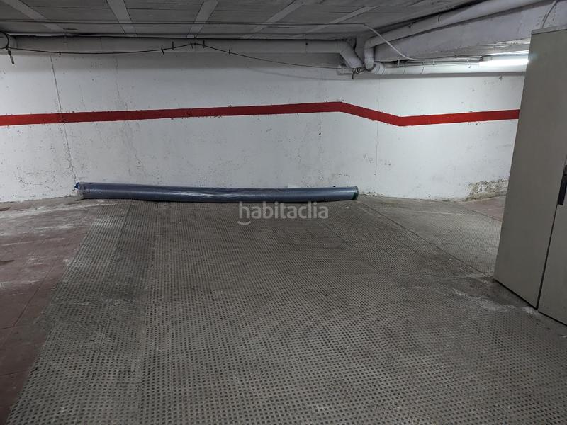 Foto 990afa05-f084-436c-b041-d7dd9f5f5797. Autoparkplatz in San Lorenzo Sevilla