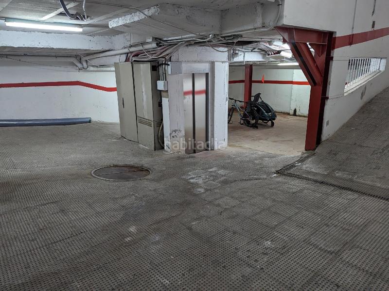 Foto 9dac895e-eeaf-4dd4-b0b3-e1b5b87a81ac. Autoparkplatz in San Lorenzo Sevilla