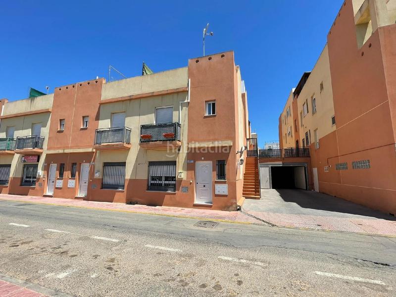 Foto b8a76a8b-e7cb-4773-9f89-dbf5a00e60f4. Parking coche carlos v almeria en Vera ciudad Vera