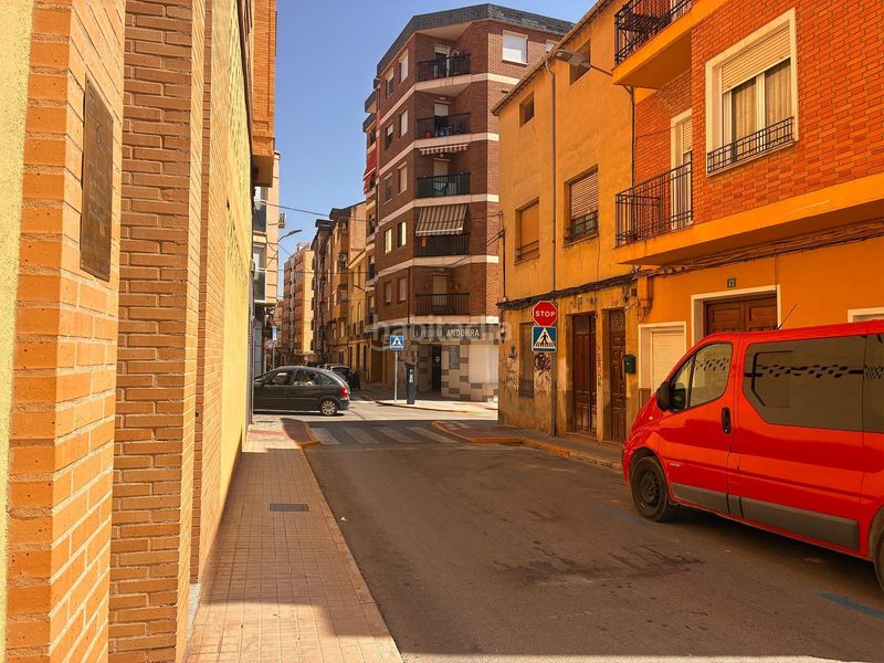 Foto bf3bbfef-95f1-436c-b0aa-1d5d39b8df8d. Business premise in Almansa