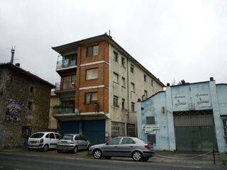 Pis a Ramales de la Victoria. Cl menendez pelayo ramales de la victoria cantabria