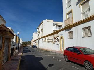 Aparcament cotxe a Vera Ciudad. Pintor zabaleta vera almeria