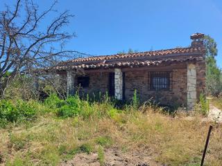 Haus in Guijo de Granadilla. To mesa alta guijo de granadilla cáceres