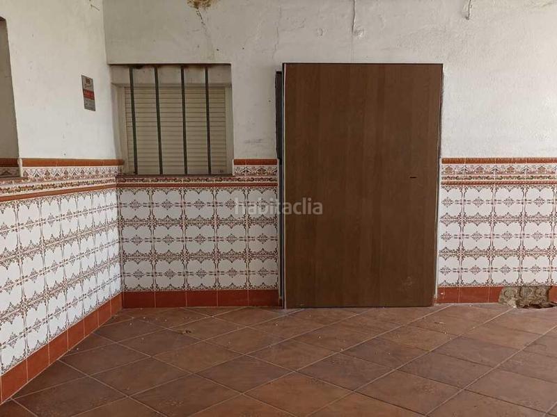 Foto fb4d9789-3a1e-483d-afad-90f42290b421. Casa pareada cl miguel de unamuno 1 gibraleon huelva en Gibraleón