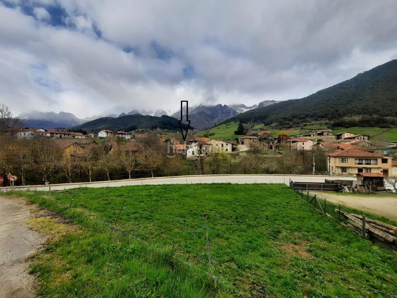 Foto dd22b472-68ae-4bb9-ba45-9b506b9e9229. Casa a Camaleño