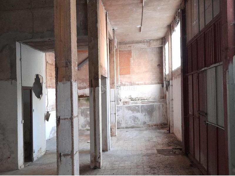 Foto 1440fb68-9a65-4fa0-9c80-5dc5bfe513a1. Locale commerciale in Los Castros Santander