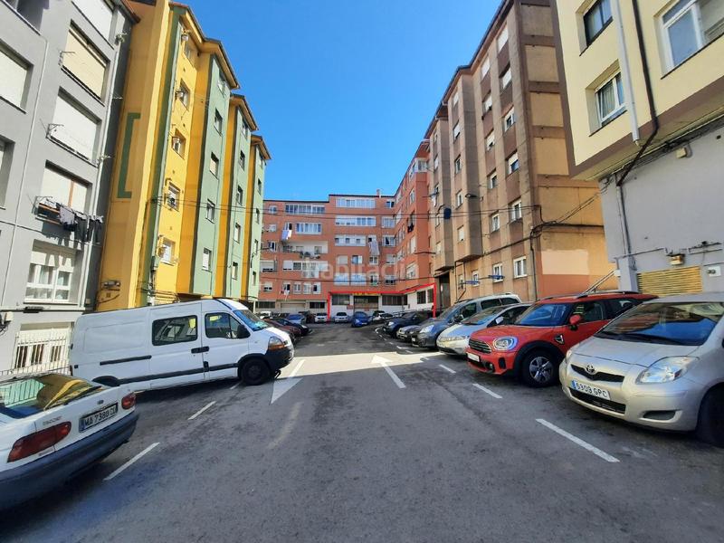 Foto ec987b03-6c92-41f6-be36-28455cc85d10. Locale commerciale in Los Castros Santander