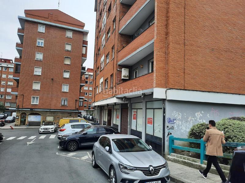 Foto 41ff80d4-57b5-443e-8504-6083340c1677. Local comercial cl plaza larramendi vizcaya en Artatza-Pinueta-Pinosolo Leioa