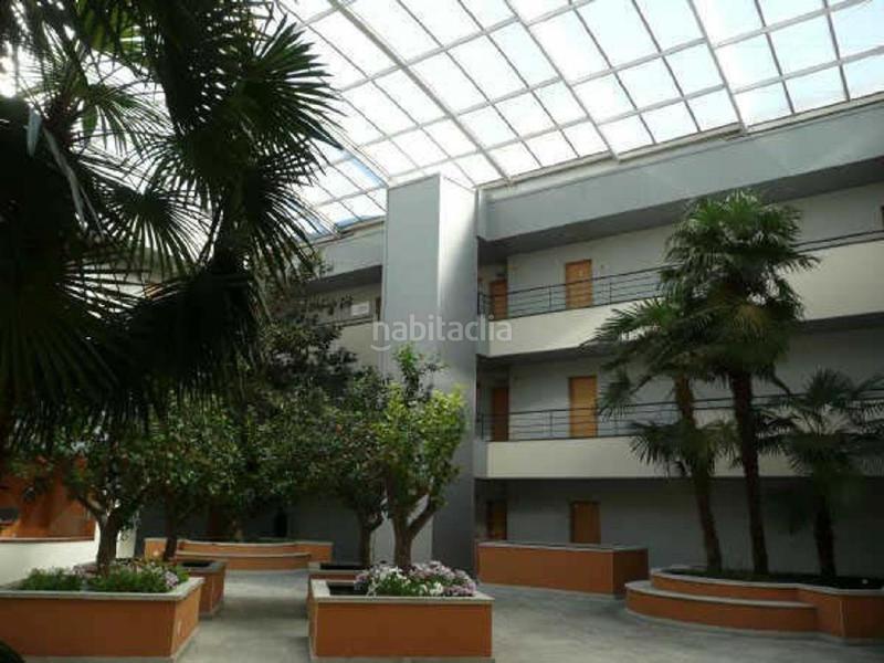 Foto a588abae-09c1-4cd2-9119-2cb439061e57. Aparcament cotxe a Centro Villaviciosa de Odón