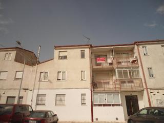 Appartement à Peñaranda de Bracamonte. Av reyes catolicos 4 es.1 02 d peñaranda de bracamonte salam