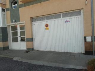 Aparcament cotxe a Villamayor. Cl fabrica 1  2 sotano puerta 13 villamayor salamanca