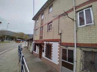 Pis a Astillero (El). Cl la industria el astillero cantabria