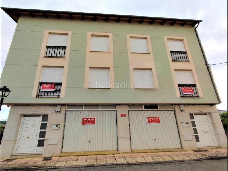 Foto 685eae8c-f605-4510-93c1-a1bf6a82a1a3. Casa bifamiliare con parcheggio in Cacabelos