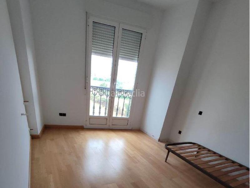 Foto 72fa85d2-8add-4d61-9236-4ece9d9409cd. Casa bifamiliare con parcheggio in Cacabelos