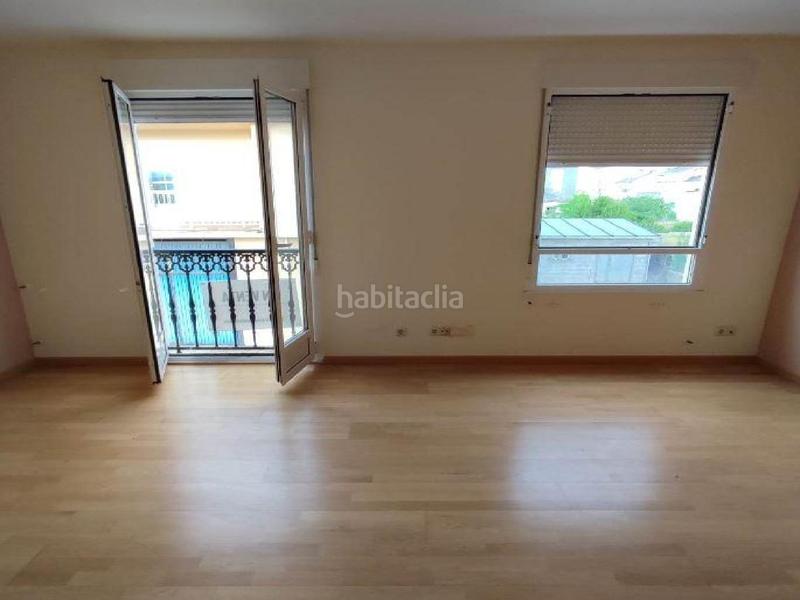 Foto afd22bb6-8895-4c1a-8b8d-edbc748f81ea. Casa bifamiliare con parcheggio in Cacabelos