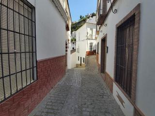 Casa a Setenil de las Bodegas. Cl san benito 38  setenil de las bodegas cadiz