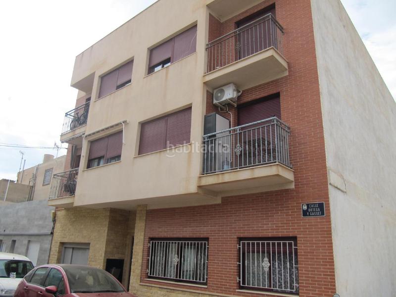 Foto da81362e-e3ad-40c9-9699-17e4e365a0f0. Parking voiture dans Las Lomas - Las Yucas Águilas