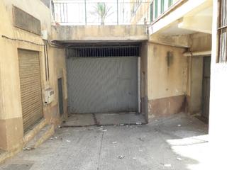 Aparcament cotxe a Adra. Libra 30 la curva almeria