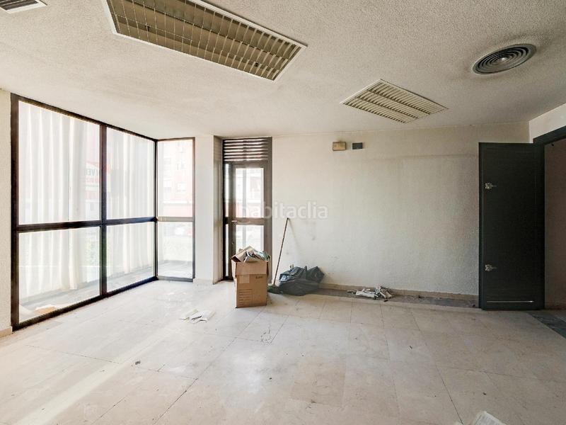 Foto 80ba8250-cc9c-45ef-9f87-8fdf893eb405. Geschäftsraum in Villafontana - Estoril I Móstoles