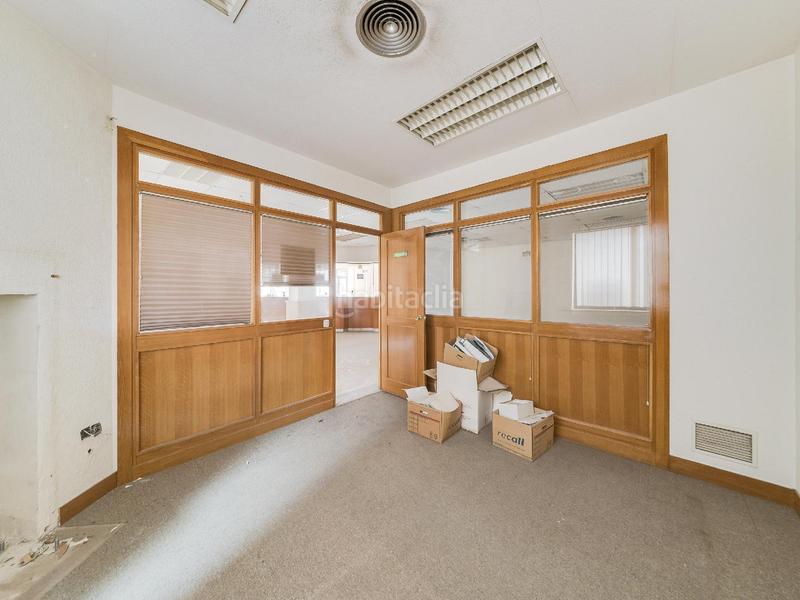 Foto c2cc61c6-a3cf-4a77-a035-4aca373bfae5. Geschäftsraum in Villafontana - Estoril I Móstoles