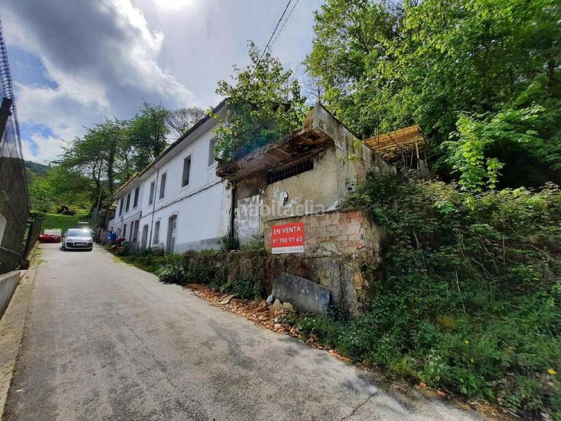 Foto af421fcf-ffb1-4a13-9f7f-d9aee61b6aac. Casa a Sama Langreo