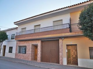 Appartement à Quintanar de la Orden. Cl pablo vi quintanar de la orden toledo