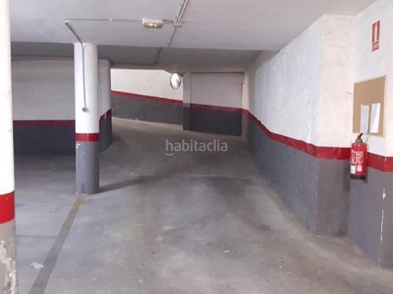 Foto 90595052-8d50-449e-93d4-84605b659544. Parking voiture dans Almansa