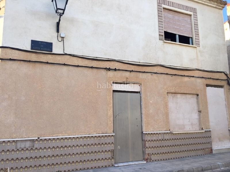Foto f23274e6-6e41-434b-aeb9-dbb023d2a8dc. Casa amb aparcament a Tobarra