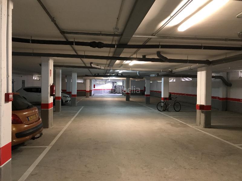 Foto 195e428a-0171-45c3-9717-313fd0a64c53. Aparcament cotxe a Bárcena de Cicero