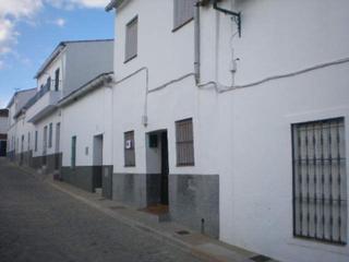 Casa aparellada a Higuera de la Sierra. Cl cervantes 9  higuera de la sierra huelva