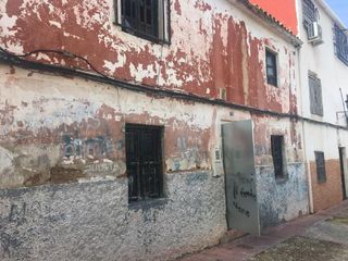 Casa en Ctra. Circunvalación - La Magdalena. Cl inspector molinos jaen jaén