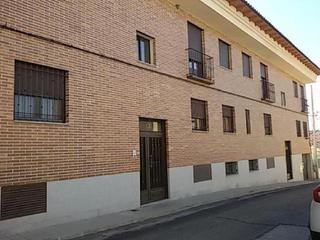 Aparcament cotxe a Numancia de la Sagra. Promo calle ciudad real