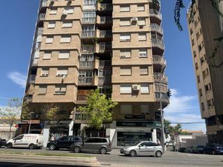 Locale commerciale in Valdeastillas - Fuentezuelas
