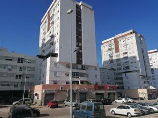 Pis a Pescadores - Saladillo. Cl federico garcia lorca  torre 2 2c algeciras cadiz
