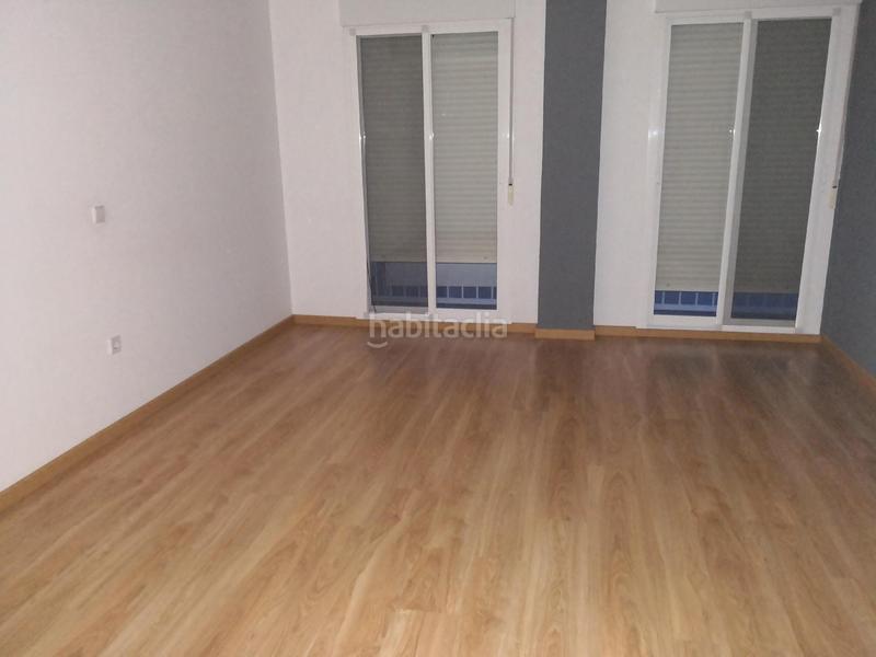Foto 72b0f7db-3009-49d6-8d6f-5e055ed4a3bb. Pis amb aparcament a Centro Elda