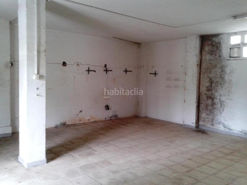 Foto 652a0652-b94b-4ded-9d32-bd7f08771849. Local comercial sin promoción en Caranza Ferrol